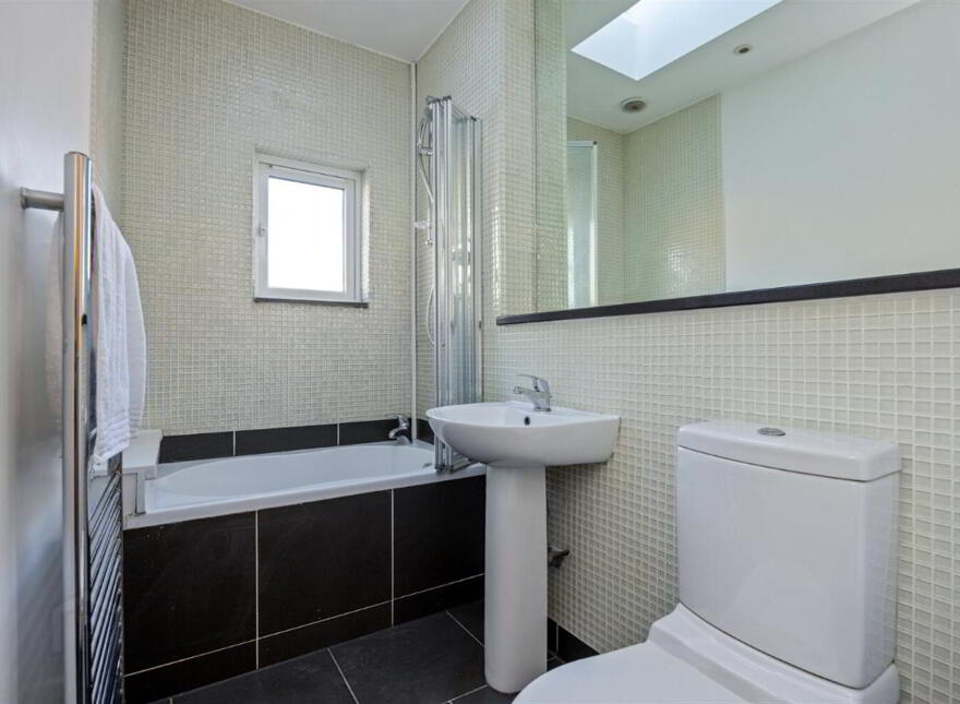 23 Hugh Street, Lisburn Road, Belfast, BT9 7HH