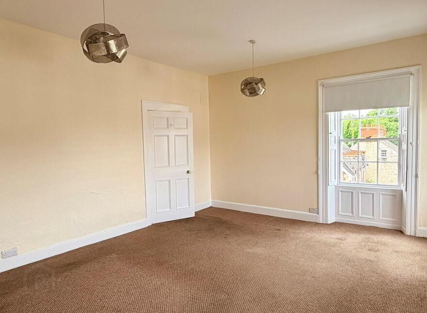 59 Main Street, Loughgall, BT61 8HZ