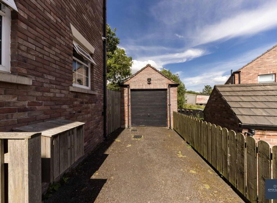 81 Bocombra Hill, Craigavon, Portadown, BT63 5SA