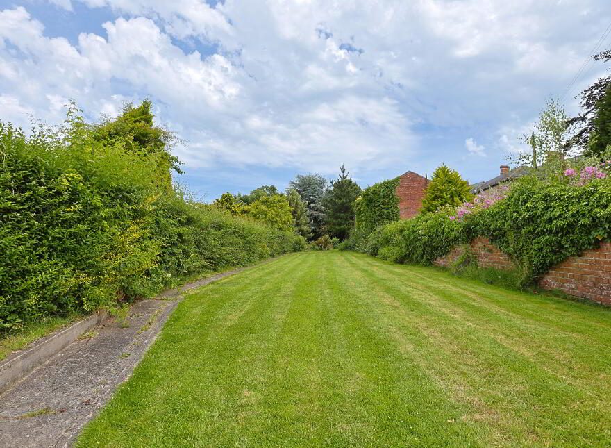 6 Hartford Place, Armagh, BT61 9BJ