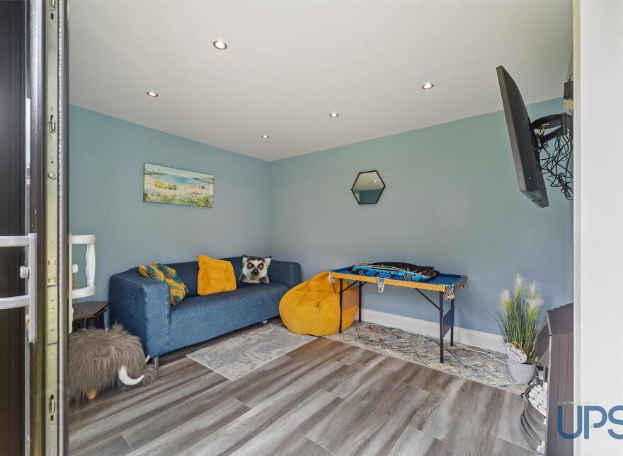 34 Dunmurry Lodge, Blacks Road, Belfast, BT10 0GR
