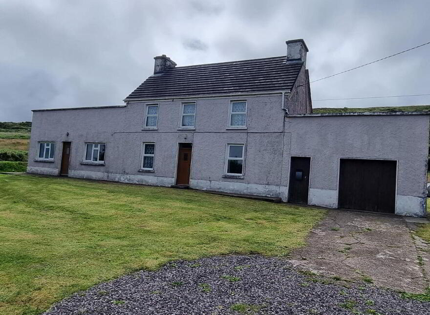Ballyferriter Village, Dingle, V92NY1X