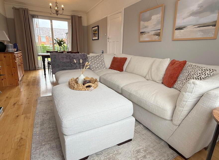 23 Trigo Parade, Castlereagh, Belfast, BT6 9GA