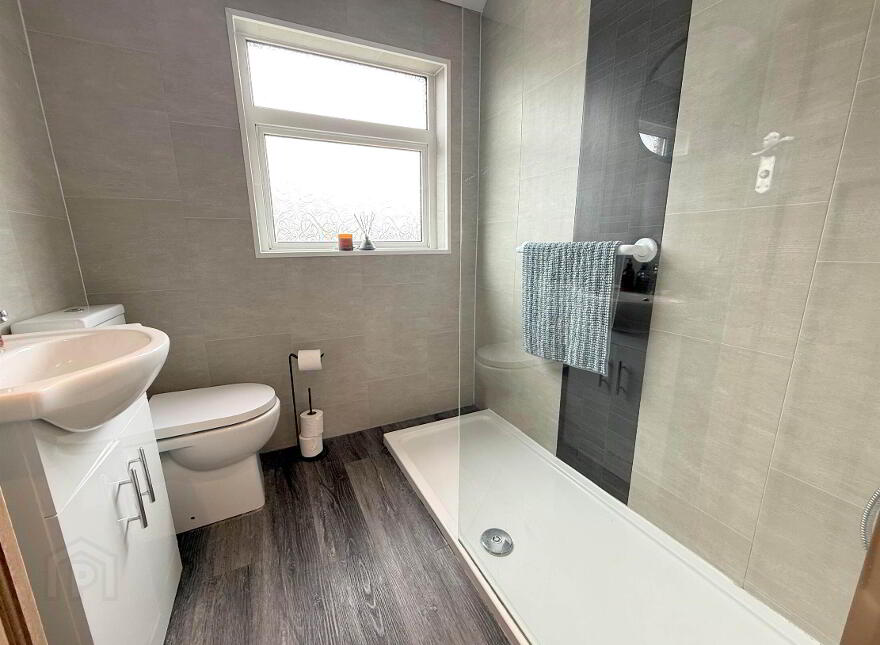 23 Trigo Parade, Castlereagh, Belfast, BT6 9GA
