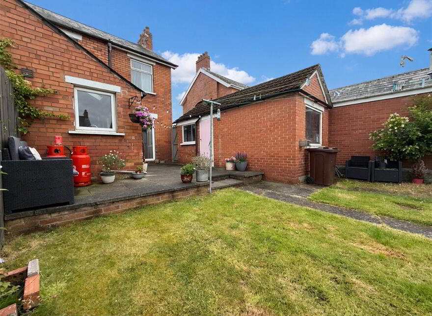 23 Trigo Parade, Castlereagh, Belfast, BT6 9GA
