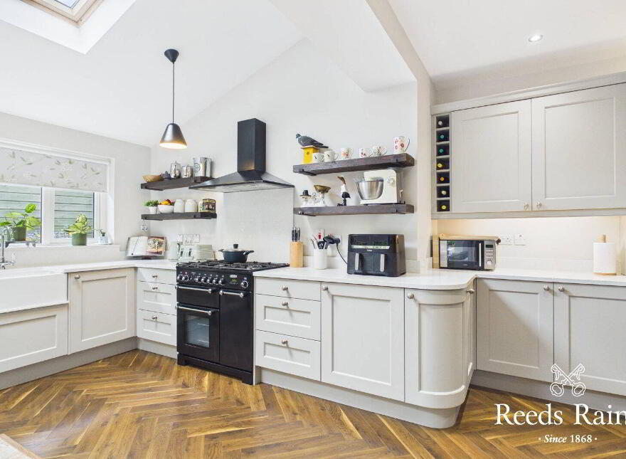 6 Massey Avenue, Belfast, BT4 2JS
