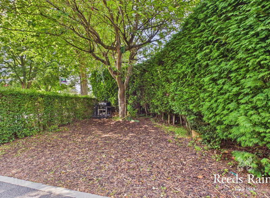 6 Massey Avenue, Belfast, BT4 2JS