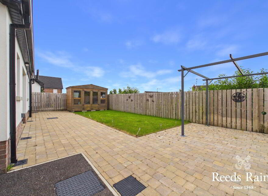 33 Sir Richard Wallace Crescent, Lisburn, BT28 3HZ