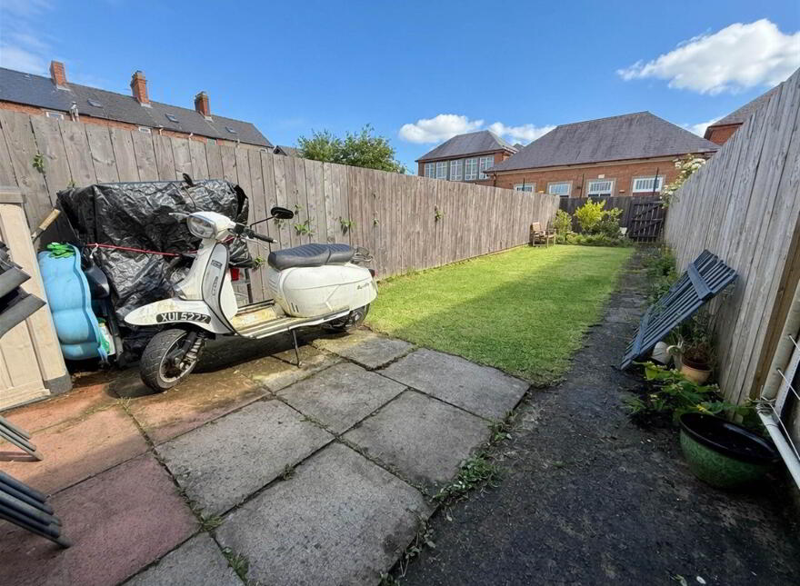 38 Willowholme Drive, Belfast, BT6 8PB