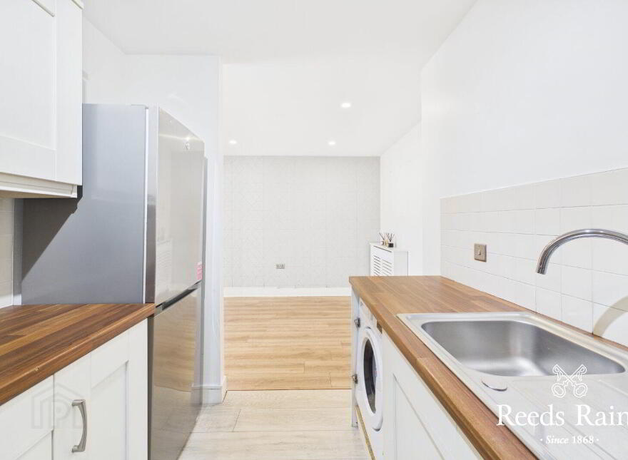 Flat 3 South Studios, 85 Tates Avenue, Belfast, Belfast, BT9 7BS