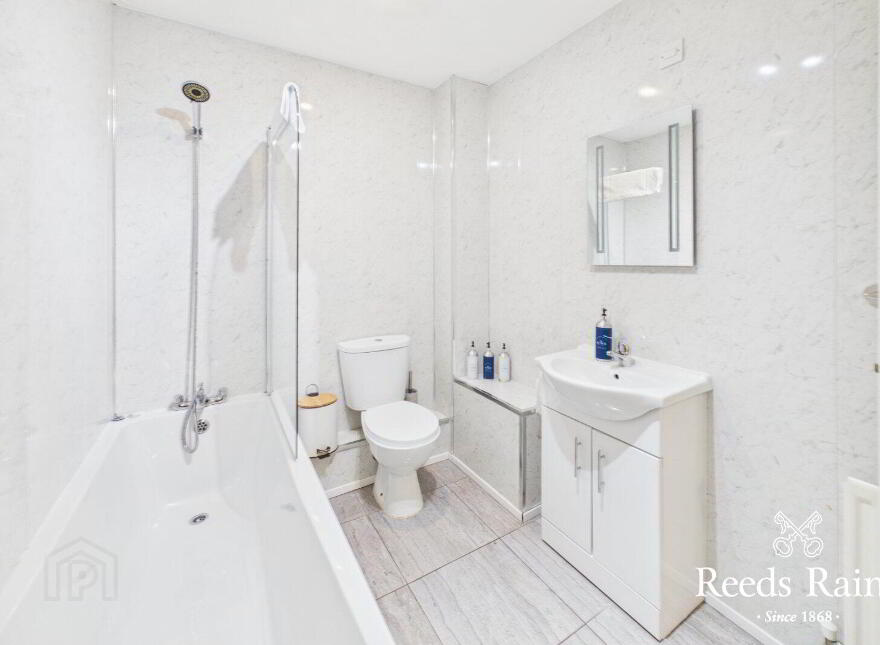 Flat 3 South Studios, 85 Tates Avenue, Belfast, Belfast, BT9 7BS