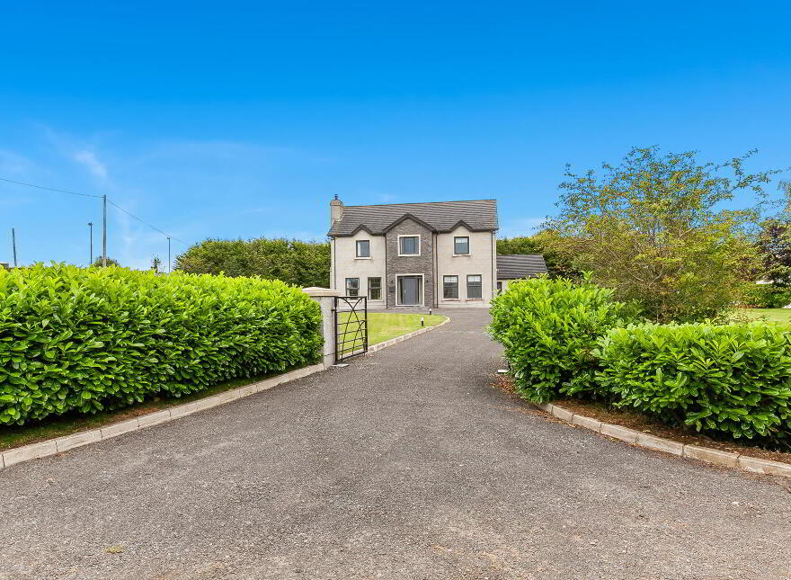 102 Lough Road, Lisburn, BT27 6TT