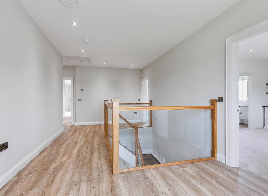102 Lough Road, Lisburn, BT27 6TT