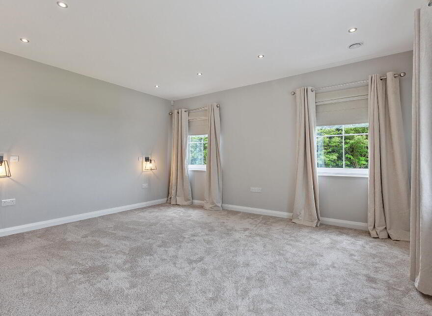 102 Lough Road, Lisburn, BT27 6TT