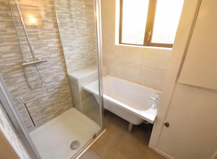 22 Gransha Gardens, Glen Road, Belfast, BT11 8AP