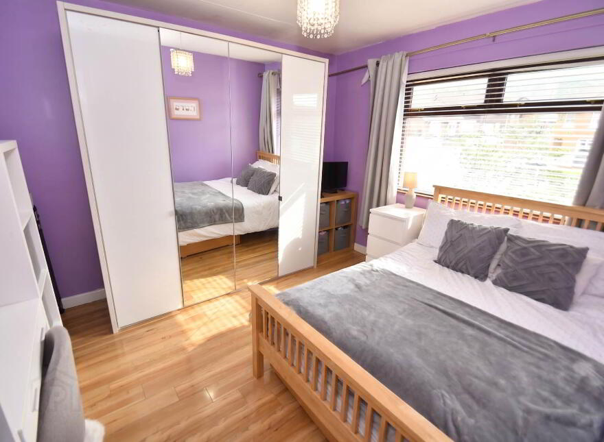 22 Gransha Gardens, Glen Road, Belfast, BT11 8AP