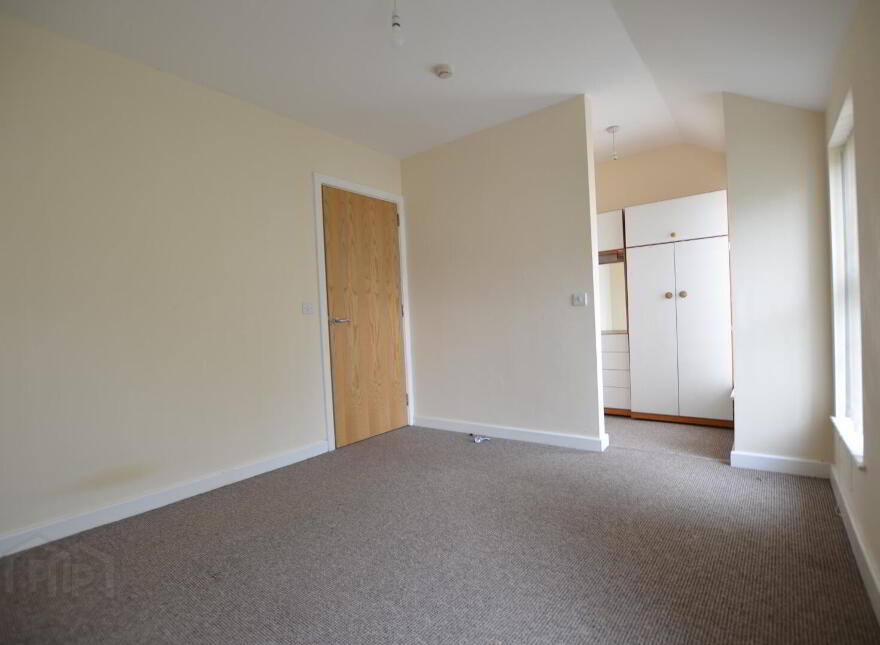 Apt 3 112-114 Donegall Pass, Belfast, BT7 1BX