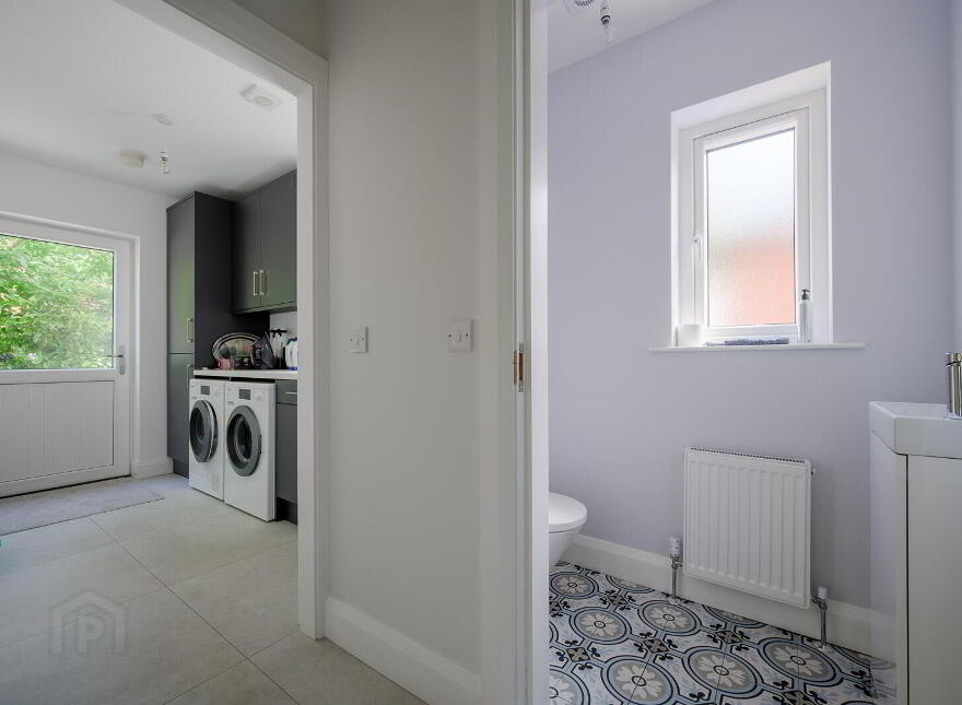 7 Thornhill Parade, Belfast, BT5 7AR