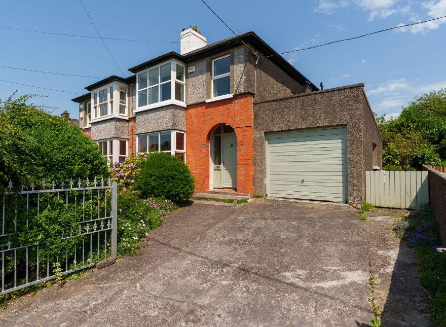 8 St. Christopher's Avenue, Montenotte, T23PN2W photo