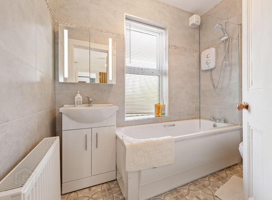 8 St. Christopher's Avenue, Montenotte, T23PN2W