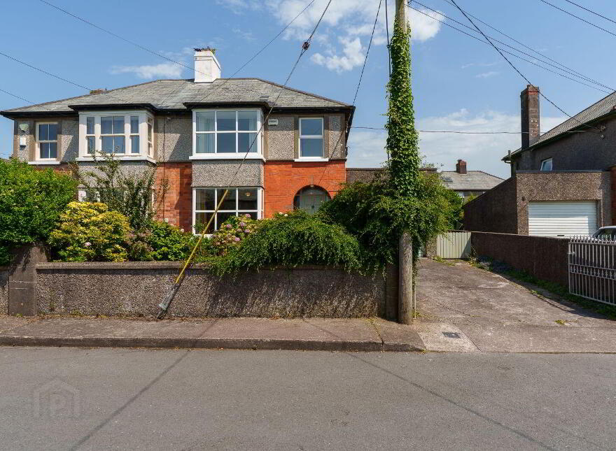 8 St. Christopher's Avenue, Montenotte, T23PN2W