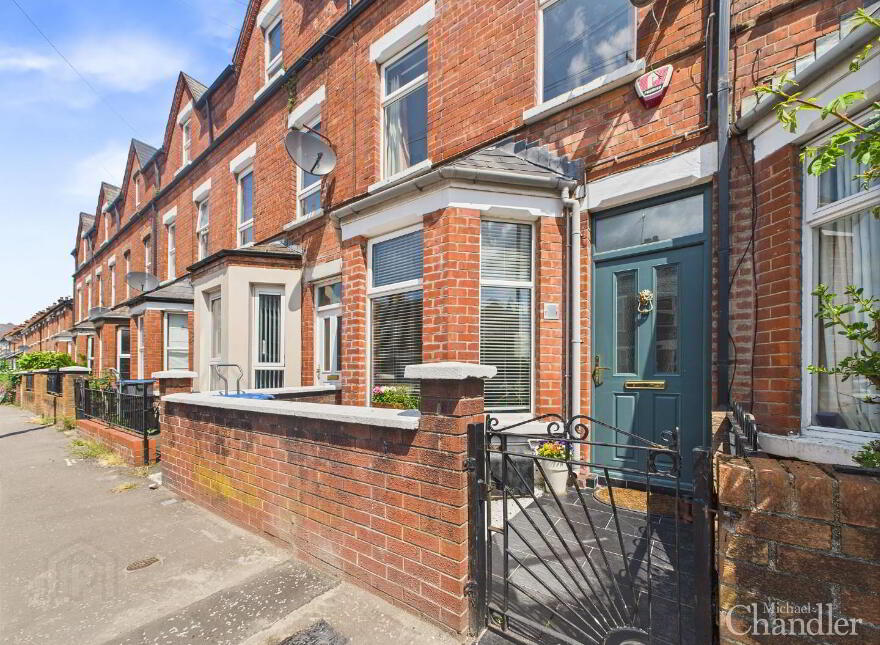 62 Ravenhill Avenue, Belfast, BT6 8LG