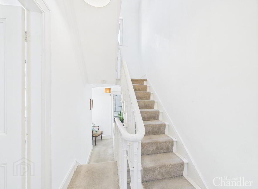 62 Ravenhill Avenue, Belfast, BT6 8LG