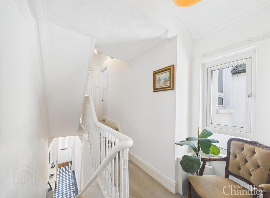 62 Ravenhill Avenue, Belfast, BT6 8LG