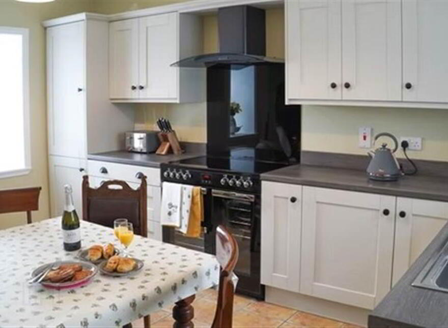 16 Farranfad Road, Downpatrick, BT30 8JD