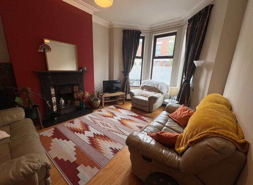21 Rossmore Avenue, Ormeau Road, Belfast, BT7 3HB