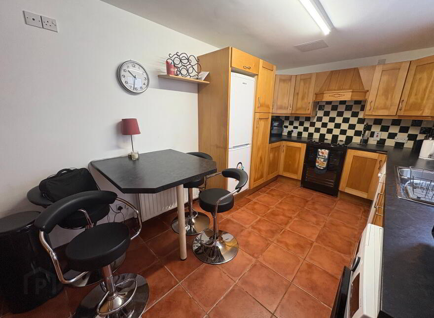 21 Rossmore Avenue, Ormeau Road, Belfast, BT7 3HB