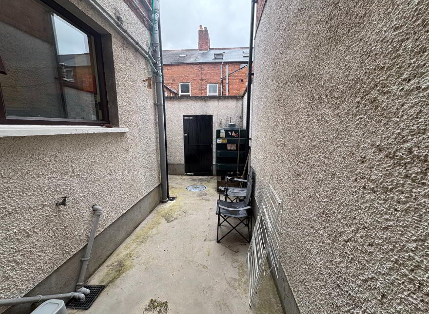 21 Rossmore Avenue, Ormeau Road, Belfast, BT7 3HB