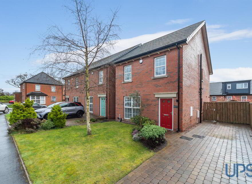 26 Meadow Green, Lisburn, BT28 3PB