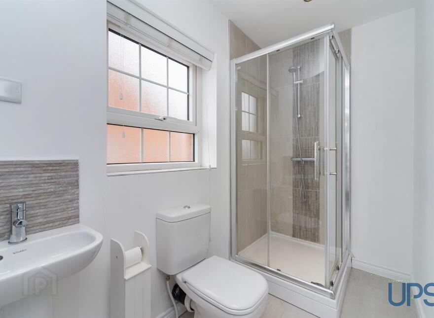 26 Meadow Green, Lisburn, BT28 3PB