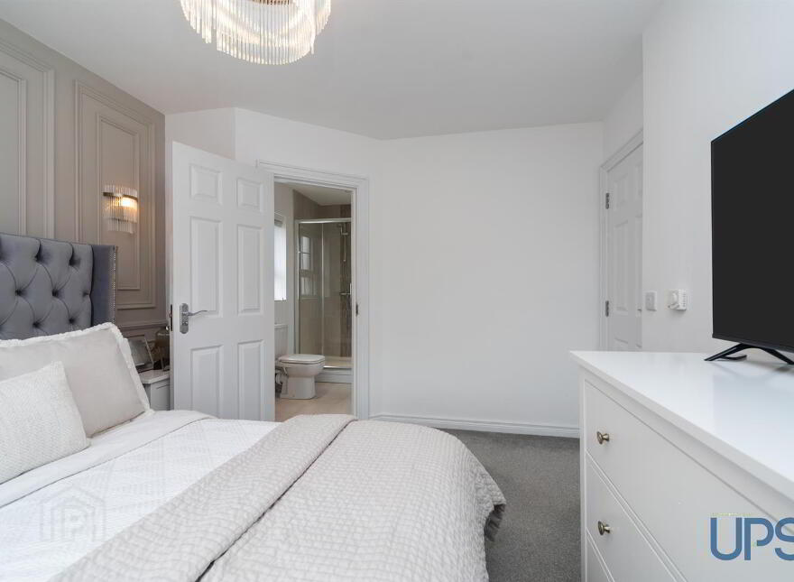 26 Meadow Green, Lisburn, BT28 3PB