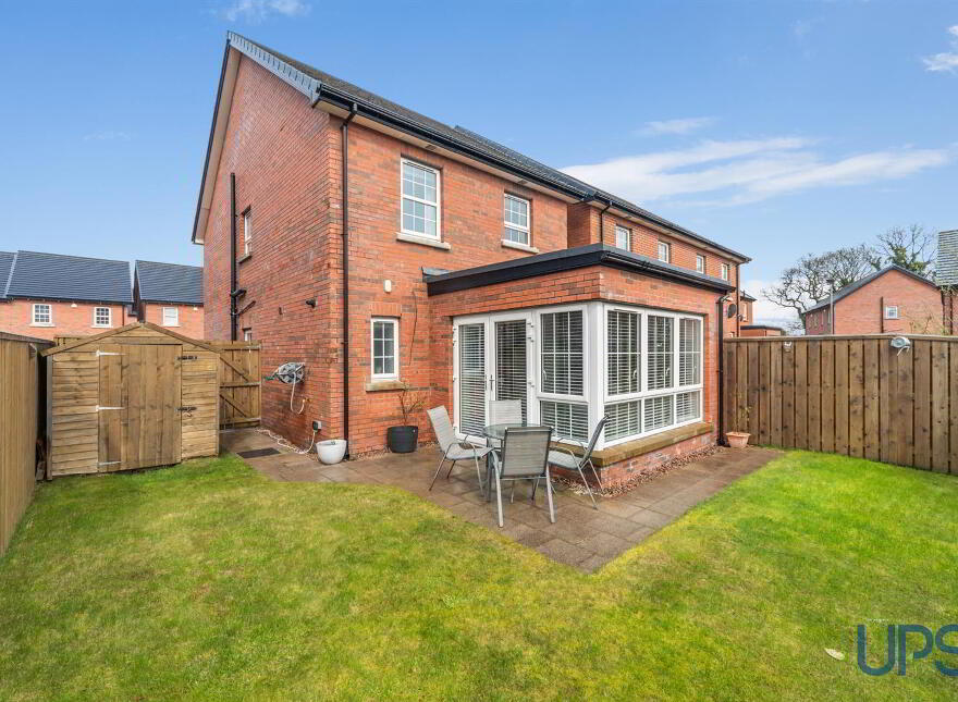 26 Meadow Green, Lisburn, BT28 3PB