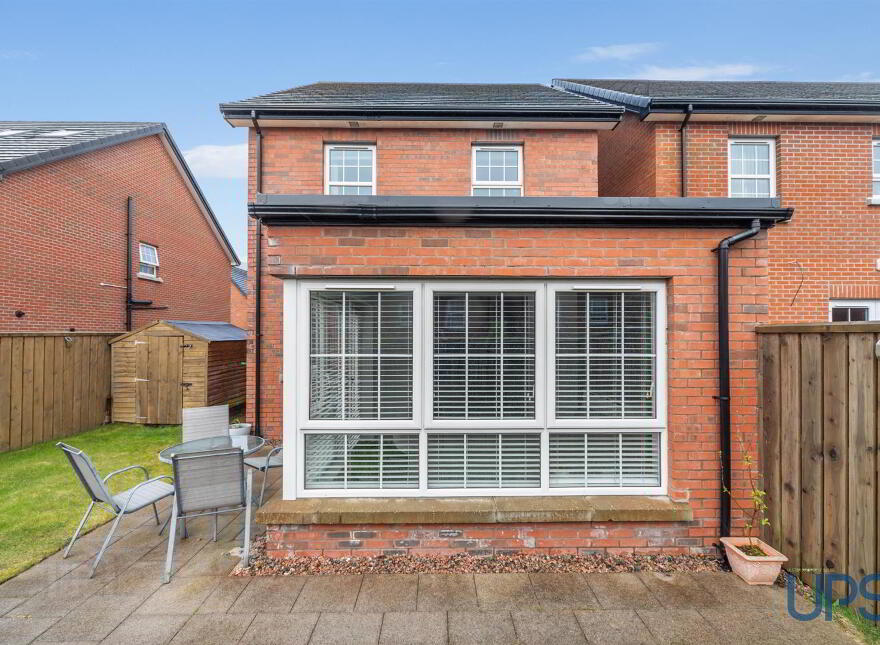 26 Meadow Green, Lisburn, BT28 3PB