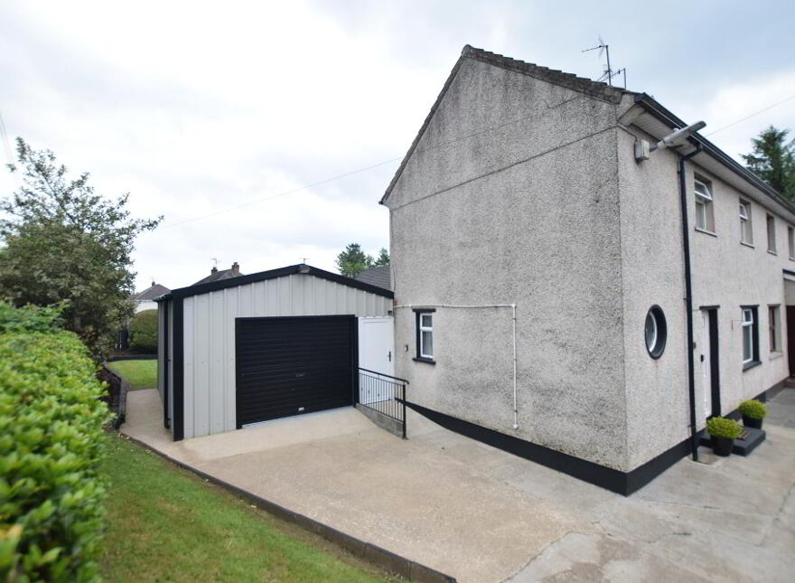 1 Coolreaghs Crescent, Cookstown, BT80 9SH