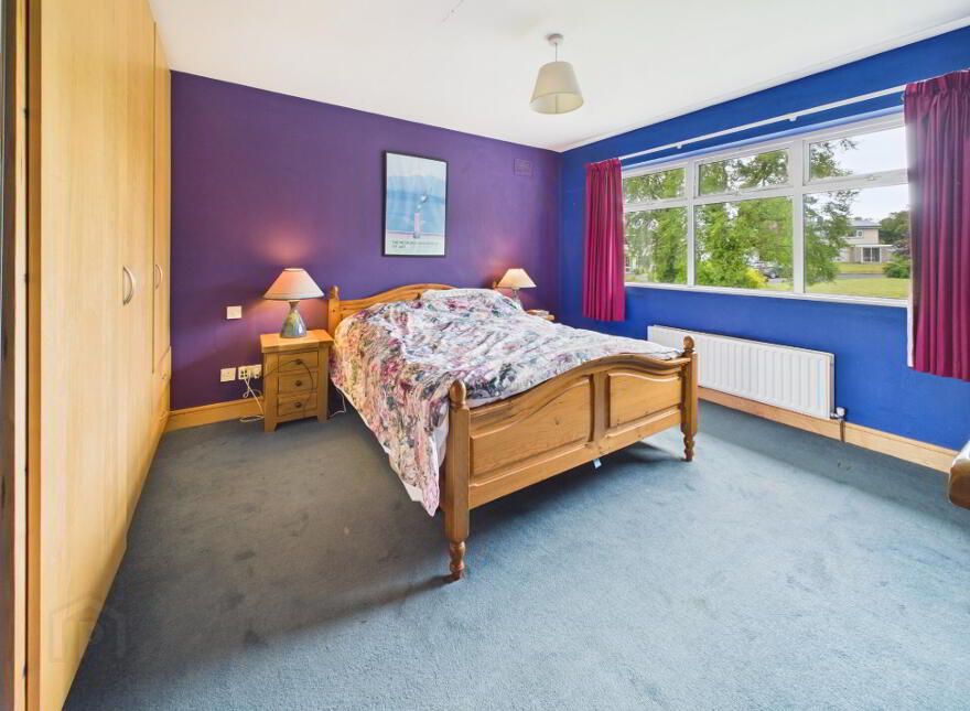15 Knights Crescent, Nenagh, E45R638