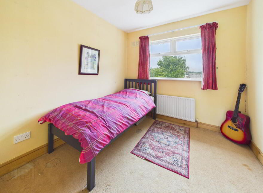 15 Knights Crescent, Nenagh, E45R638