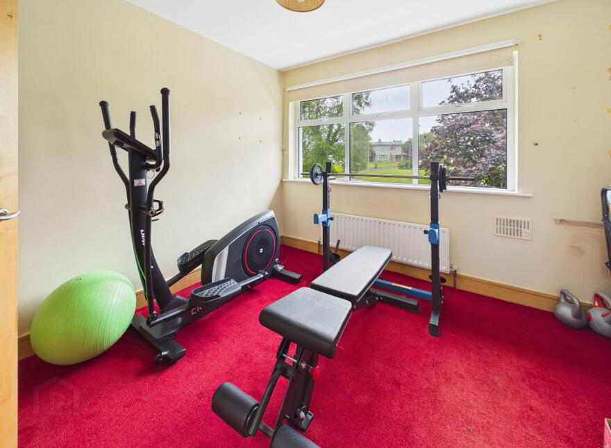 15 Knights Crescent, Nenagh, E45R638