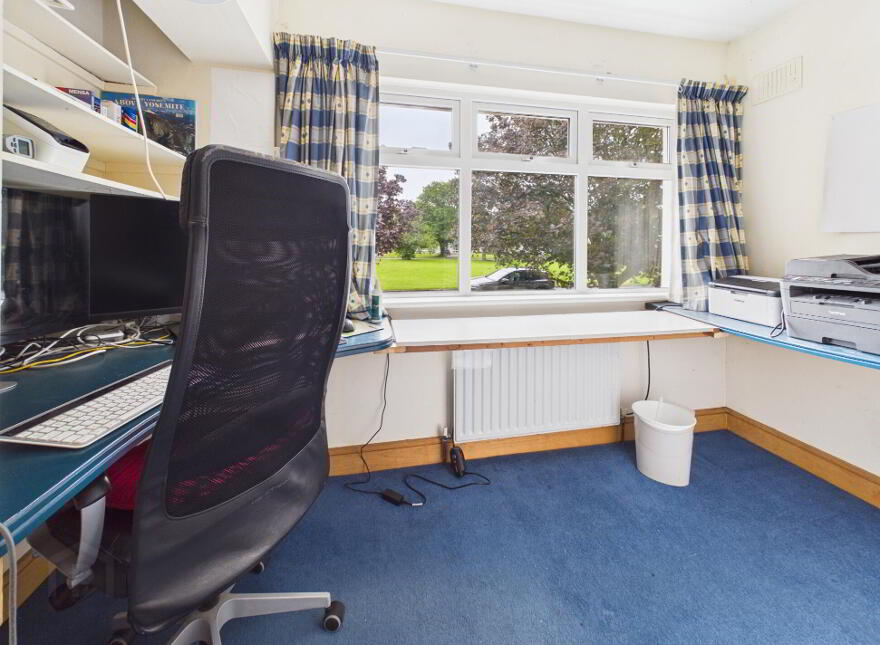 15 Knights Crescent, Nenagh, E45R638