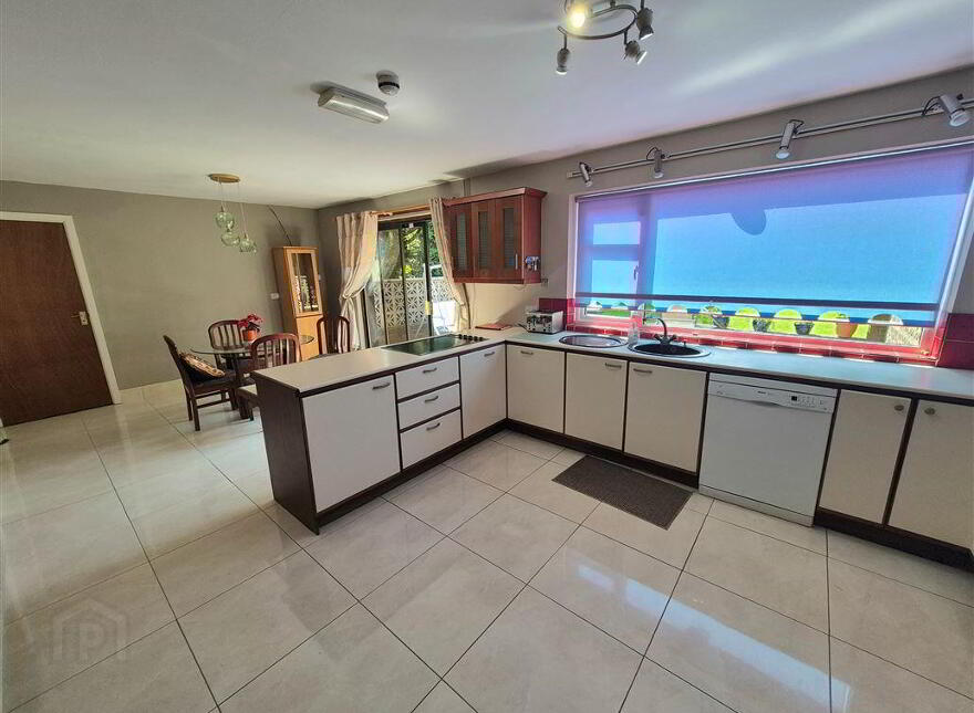 Killowen House, Woodgrange, Colpe, Drogheda, A92T266