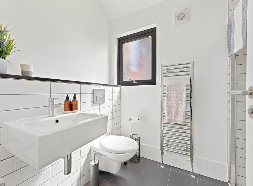 27 Eglantine Avenue, Malone Road, Belfast, BT9 6DW