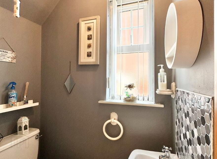 12 Meadowvale, Newtownhamilton, Newry, BT35 0HW
