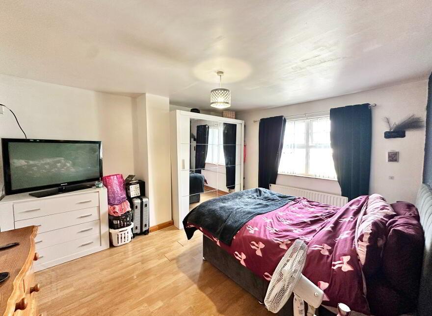 12 Meadowvale, Newtownhamilton, Newry, BT35 0HW