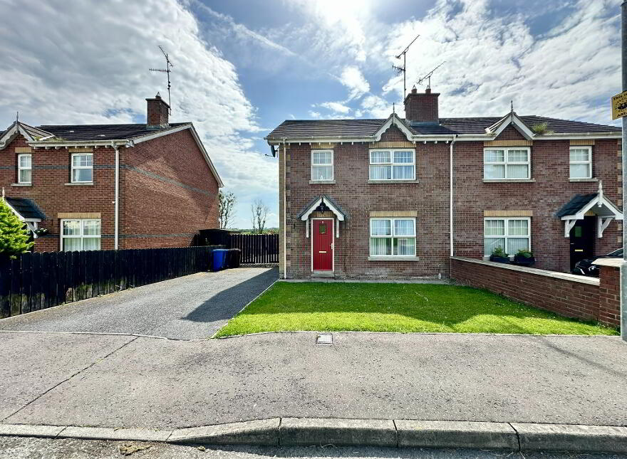 12 Meadowvale, Newtownhamilton, Newry, BT35 0HW
