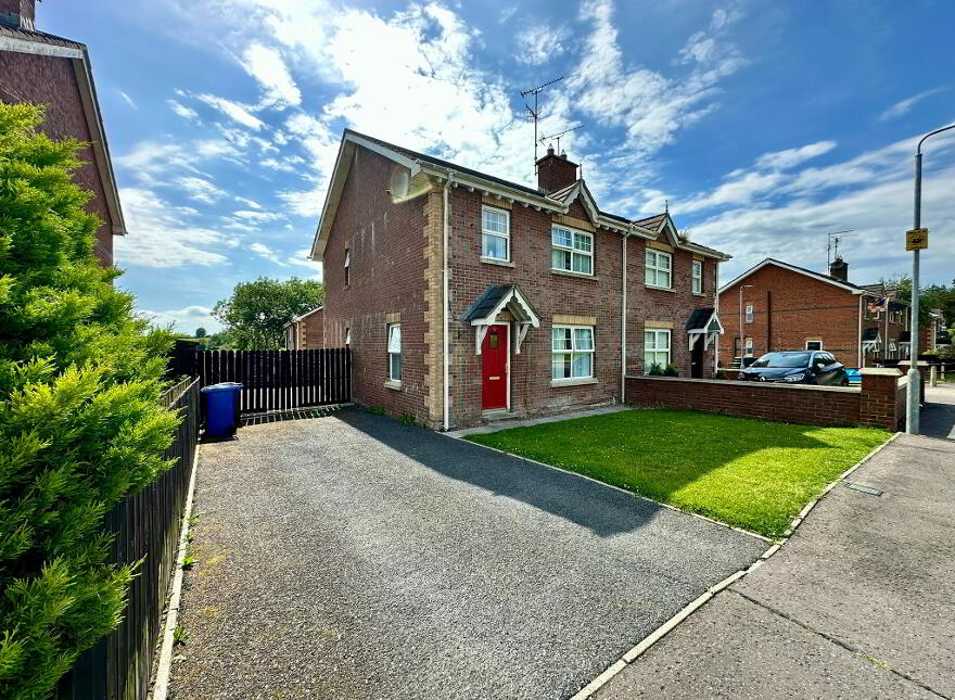 12 Meadowvale, Newtownhamilton, Newry, BT35 0HW