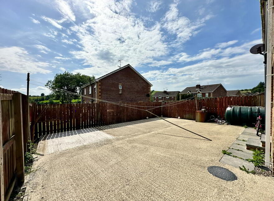12 Meadowvale, Newtownhamilton, Newry, BT35 0HW