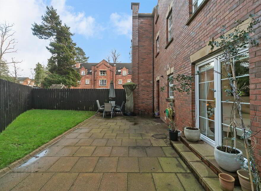 17 Mornington Place, Annadale Avenue, Belfast, BT7 3LD